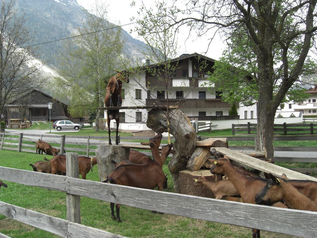 Bauernhof Kuen Villa Längenfeld Exterior foto